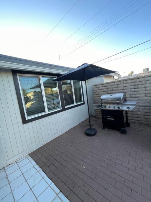 New Midtown Modern Studio With Backyard Phoenix Luaran gambar