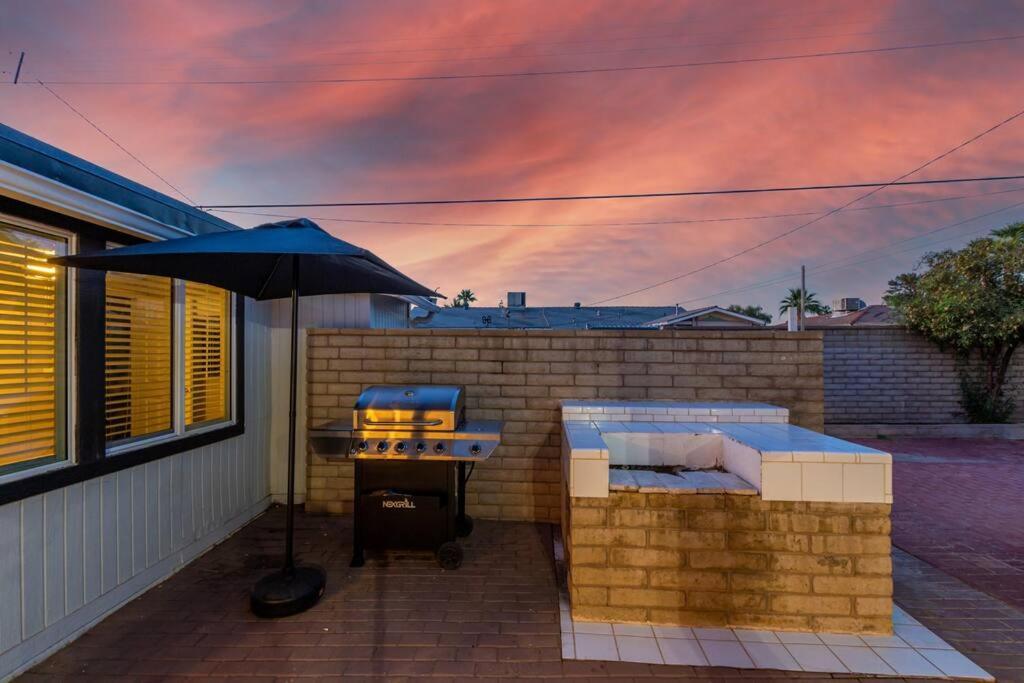 New Midtown Modern Studio With Backyard Phoenix Luaran gambar
