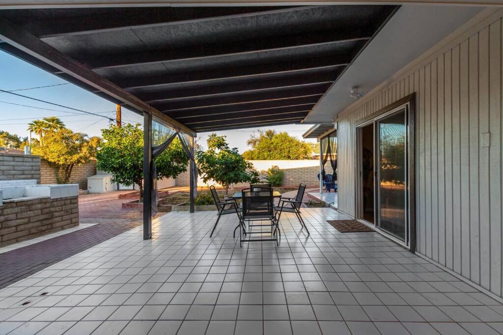 New Midtown Modern Studio With Backyard Phoenix Luaran gambar