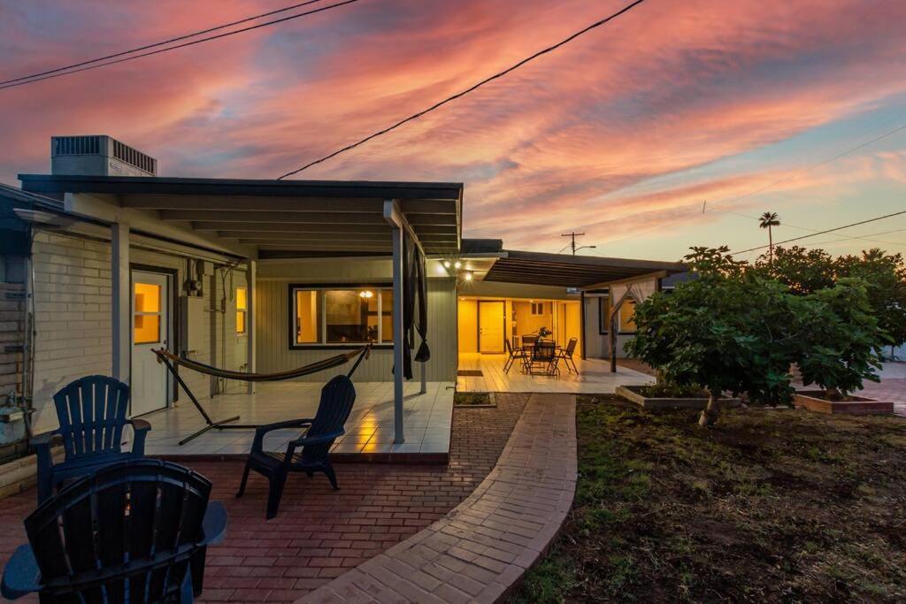 New Midtown Modern Studio With Backyard Phoenix Luaran gambar